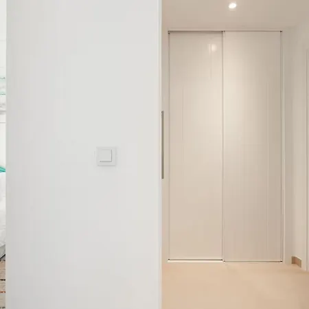 Coastal Comfort In 3 Bedroom Estepona